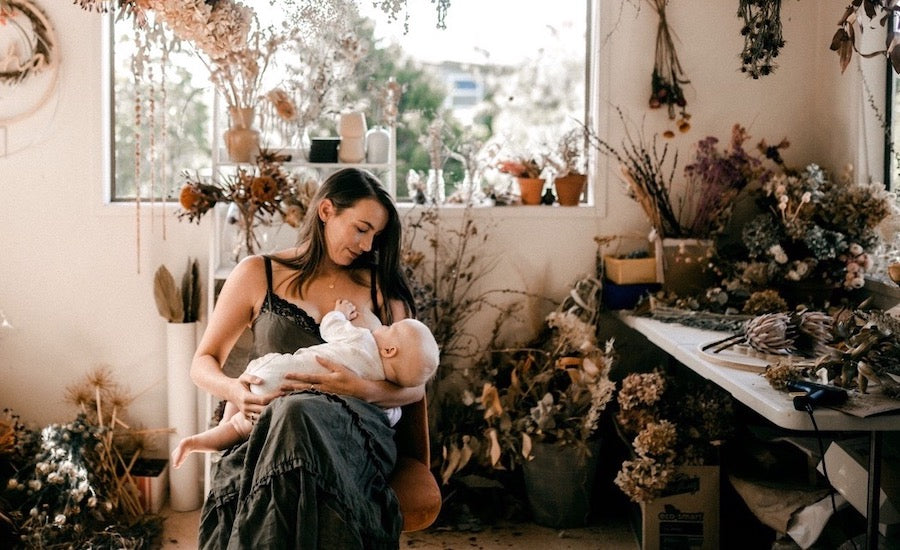 Maternity Bra Experts - We're Breastfeeding Mums Too | Hotmilk